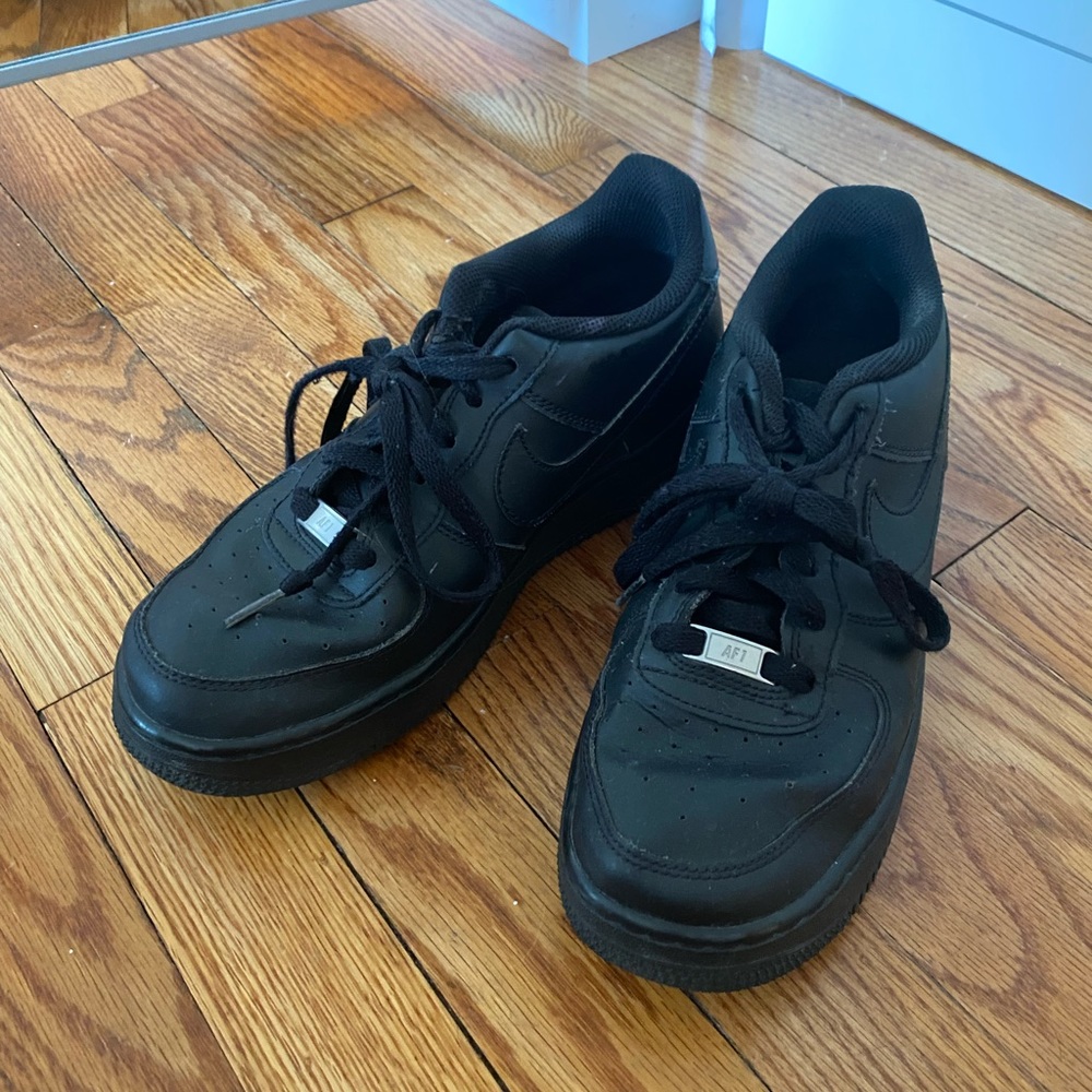 Nike Air Force 1 in black